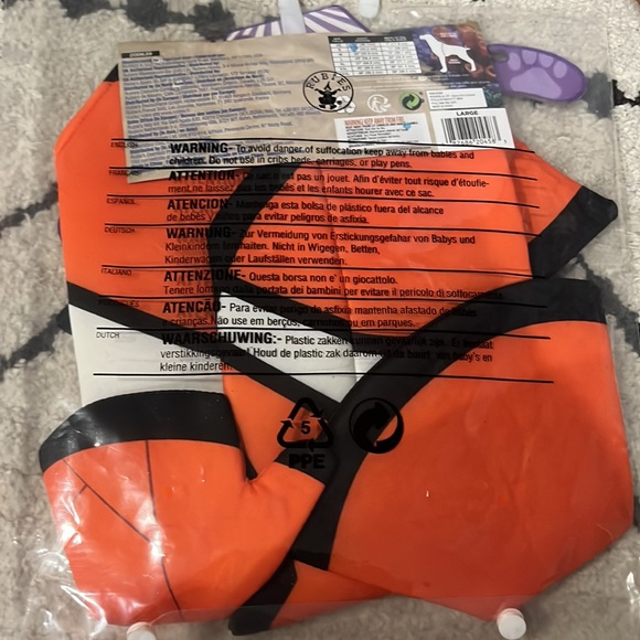 NWT Finding Nemo Costume Clownfish Dog Costume Size L - Picture 5 of 8
